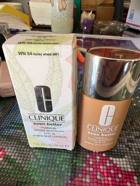 Clinique Even Better Makeup SPF 15 - Honey Wheat (WN 54)